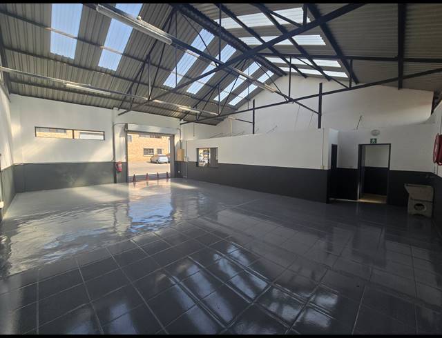 150M² WAREHOUSE TO LET IN BENONI SOUTH